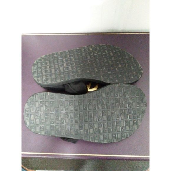 NWOB Sanuk Sandals Black Kids 9-10 2-3 years - Picture 5 of 5